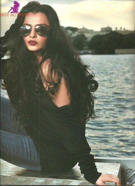 rekha nude|Bollywood everygreen star rekha in her 14 sexy nude photos.